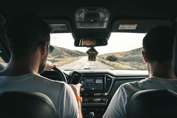 Les femmes dans le tuning auto: briser les clichés