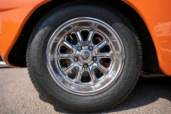 Comment le design des voitures influence-t-il la sécurité des piétons?